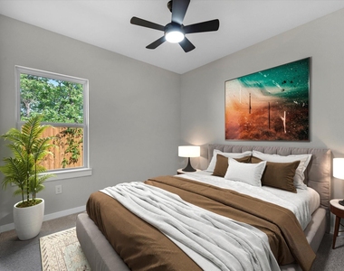 5201 Kenilwood Dr - Photo Thumbnail 3
