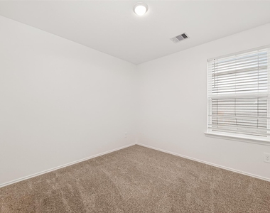 1710 Legacy Hills Drive - Photo Thumbnail 25