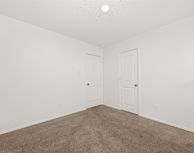 1710 Legacy Hills Drive - Photo Thumbnail 29