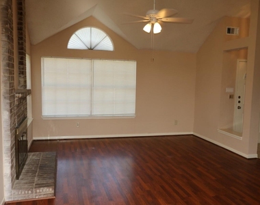 12510 Sableleaf Drive - Photo Thumbnail 2