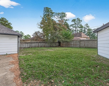 3815 Fernglade Drive - Photo Thumbnail 45