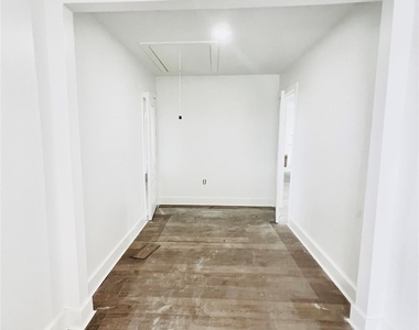 1713 Winter Street - Photo Thumbnail 2