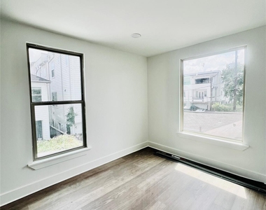 1713 Winter Street - Photo Thumbnail 9