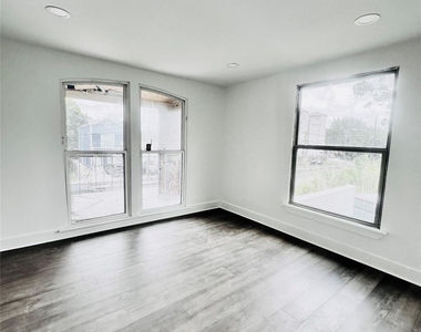 1713 Winter Street - Photo Thumbnail 8