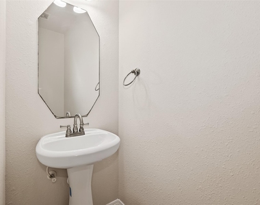 24526 Avellino Court - Photo Thumbnail 23
