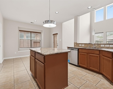 24526 Avellino Court - Photo Thumbnail 21