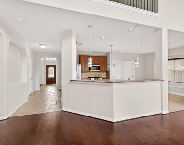 24526 Avellino Court - Photo Thumbnail 13