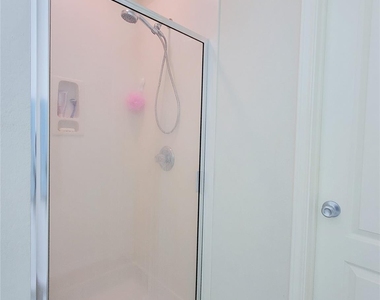 18235 Valebluff Lane - Photo Thumbnail 23