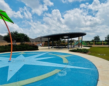 2126 Mosaic Valley Court - Photo Thumbnail 37