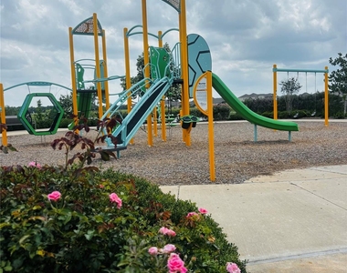 2126 Mosaic Valley Court - Photo Thumbnail 34
