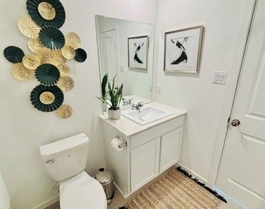 2126 Mosaic Valley Court - Photo Thumbnail 29