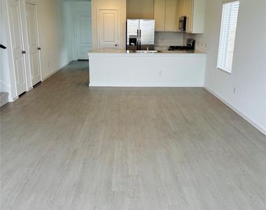 2126 Mosaic Valley Court - Photo Thumbnail 14