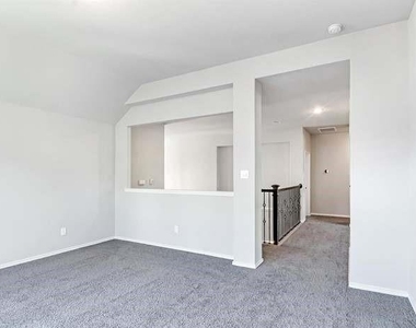 25435 Kidwiler Drive - Photo Thumbnail 7