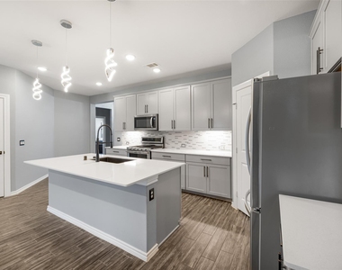 11631 Darby Chase Trail - Photo Thumbnail 8