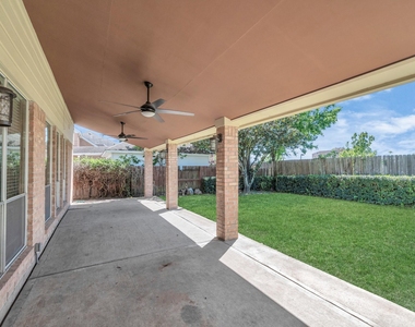 3210 Shadowwalk Drive - Photo Thumbnail 19