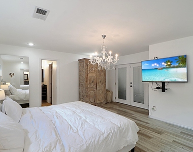 5951 Yarwell Drive - Photo Thumbnail 11