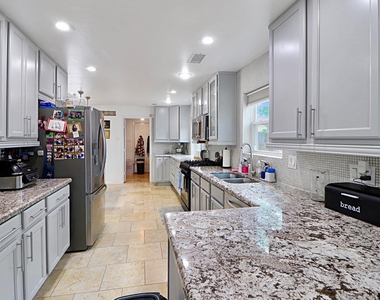 5951 Yarwell Drive - Photo Thumbnail 9