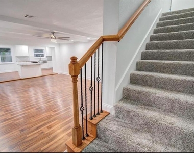 17211 Rolling Creek Drive - Photo Thumbnail 4
