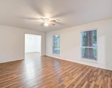 17211 Rolling Creek Drive - Photo Thumbnail 9
