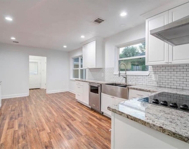 17211 Rolling Creek Drive - Photo Thumbnail 2