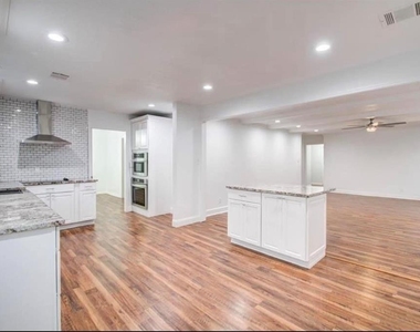 17211 Rolling Creek Drive - Photo Thumbnail 3