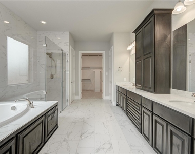 26510 Crimson Bluff Lane - Photo Thumbnail 17