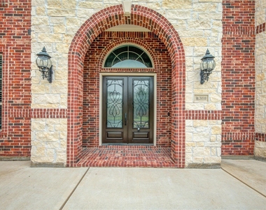 26510 Crimson Bluff Lane - Photo Thumbnail 2