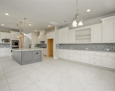26510 Crimson Bluff Lane - Photo Thumbnail 14