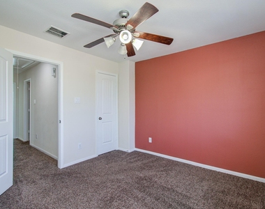 14839 Swansea Harbor Lane - Photo Thumbnail 17