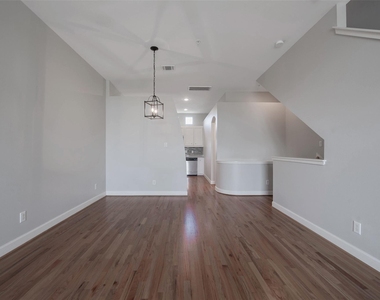 7650 Springhill Street - Photo Thumbnail 3