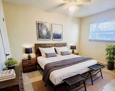 1868 Pineapple Avenue - Photo Thumbnail 6