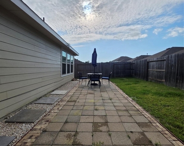 1942 Barrett Gables Drive - Photo Thumbnail 31