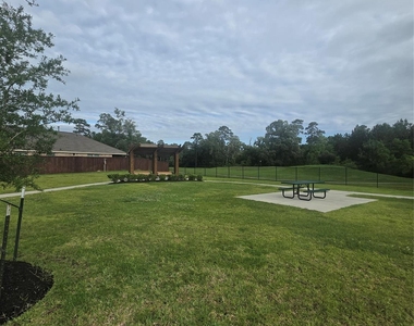1942 Barrett Gables Drive - Photo Thumbnail 36