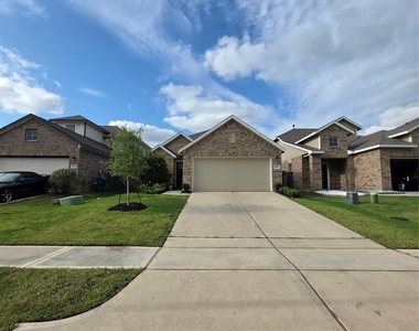 1942 Barrett Gables Drive - Photo Thumbnail 2