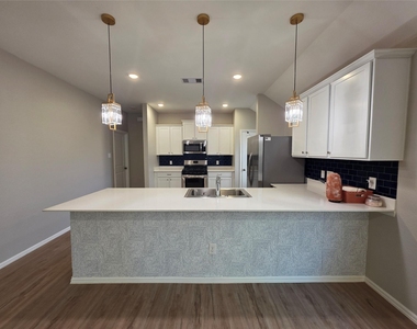 1942 Barrett Gables Drive - Photo Thumbnail 11