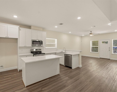 2218 Bringhurst Street - Photo Thumbnail 9