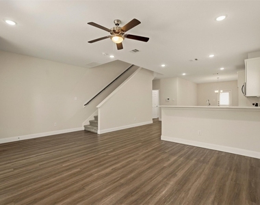 2218 Bringhurst Street - Photo Thumbnail 3