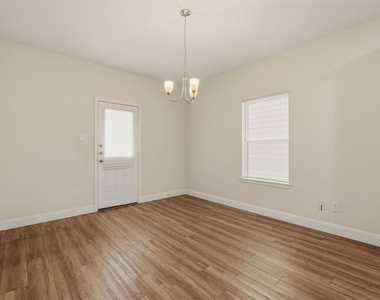 2218 Bringhurst Street - Photo Thumbnail 11