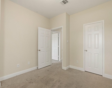 2218 Bringhurst Street - Photo Thumbnail 16