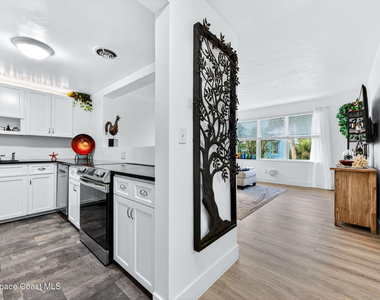 55 Sea Park Boulevard - Photo Thumbnail 14