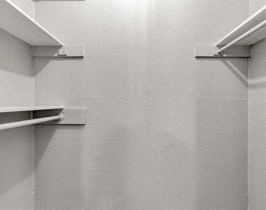1423 Hawthorne - Photo Thumbnail 7