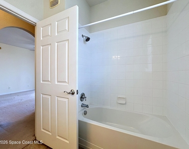 1626 Peregrine Circle - Photo Thumbnail 24