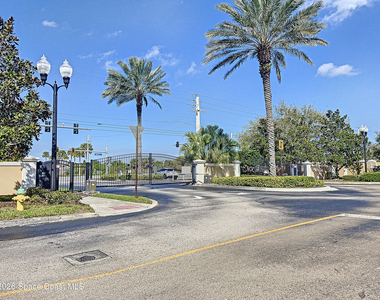 1626 Peregrine Circle - Photo Thumbnail 28