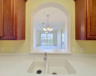 1626 Peregrine Circle - Photo Thumbnail 10