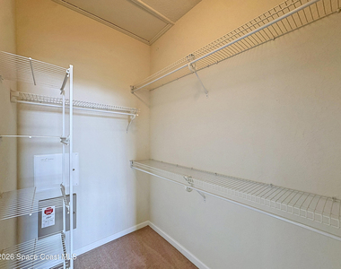 1626 Peregrine Circle - Photo Thumbnail 17