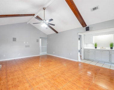 239 Blackwater Lane - Photo Thumbnail 7
