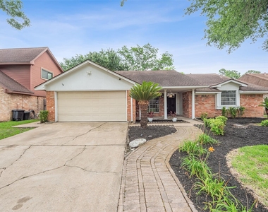 239 Blackwater Lane - Photo Thumbnail 2