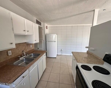 411 Jefferson Avenue - Photo Thumbnail 4