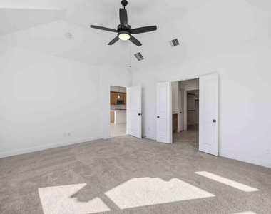 10326 Water Harbor Drive - Photo Thumbnail 10