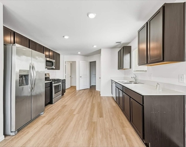 24027 Laurel Farms Drive - Photo Thumbnail 4